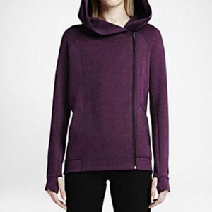 NIKE TECH FLEECE CAPE MULBERRY PURPLE SIZE LARGE